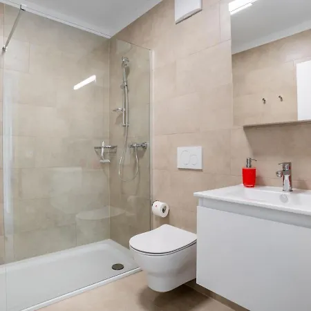 Апартаменты Loctowers A4-3-4 By Interhome
