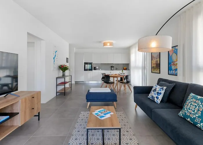 Loctowers A4-3-4 By Interhome