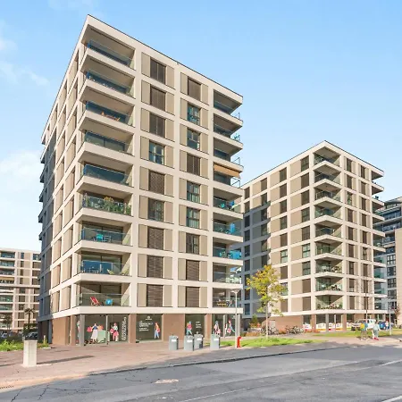 Loctowers A4-3-4 By Interhome 로카르노